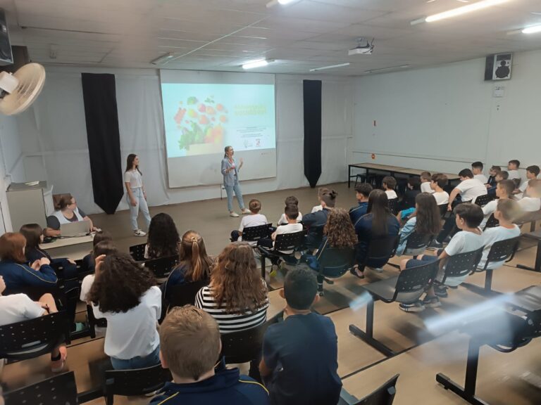 Educação alimentar é tema de palestras nas escolas de Massaranduba