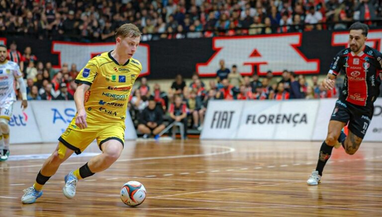 Futsal: Jaraguá e Pato duelam na sétima rodada da LNF