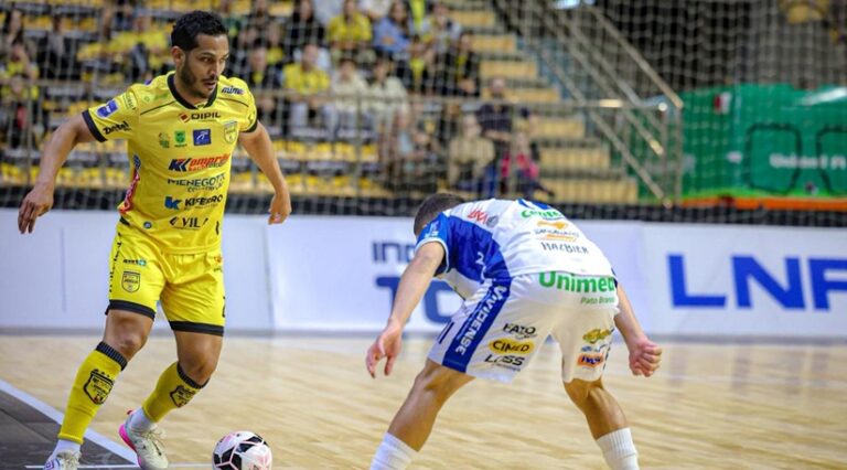 Futsal: Jaraguá fica no empate com o Pato na Arena Futsal: Jaraguá fica no empate com o Pato na Arena