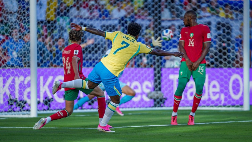 Futebol: Brasil sofre contra Marrocos, mas garante empate na Copa do Mundo